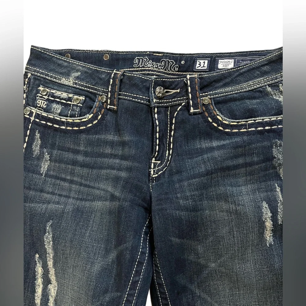 Miss Me Women’s Distressed Boot Cut Jeans
Size 31 x 30 - Picture 5 of 10